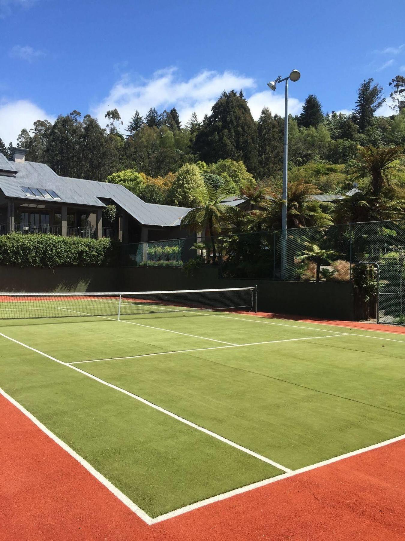 The Flying Trout Boutique Lodge Lac Lac Taupo Extérieur photo