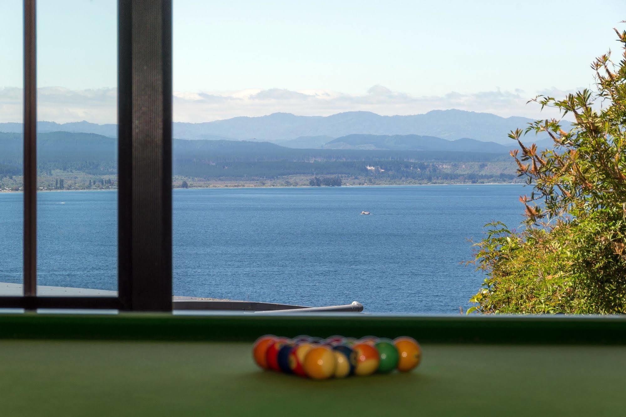 The Flying Trout Boutique Lodge Lac Lac Taupo Extérieur photo